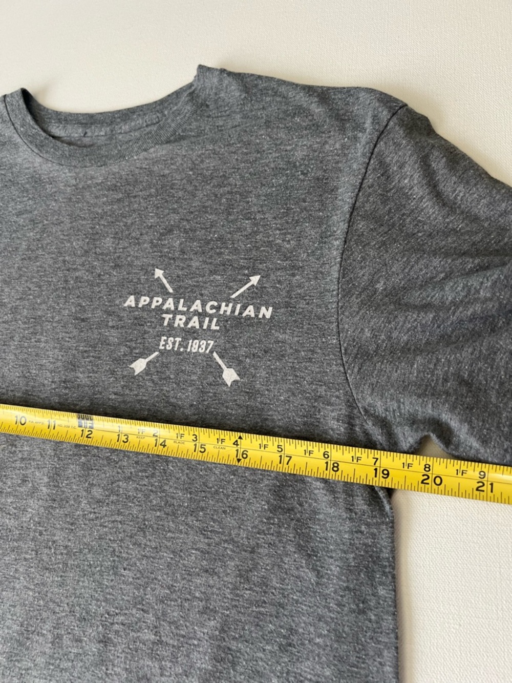 Mens Crewneck Appalachian Trail T-Shirt - Gray est: size: S-M - Picture 4 of 7
